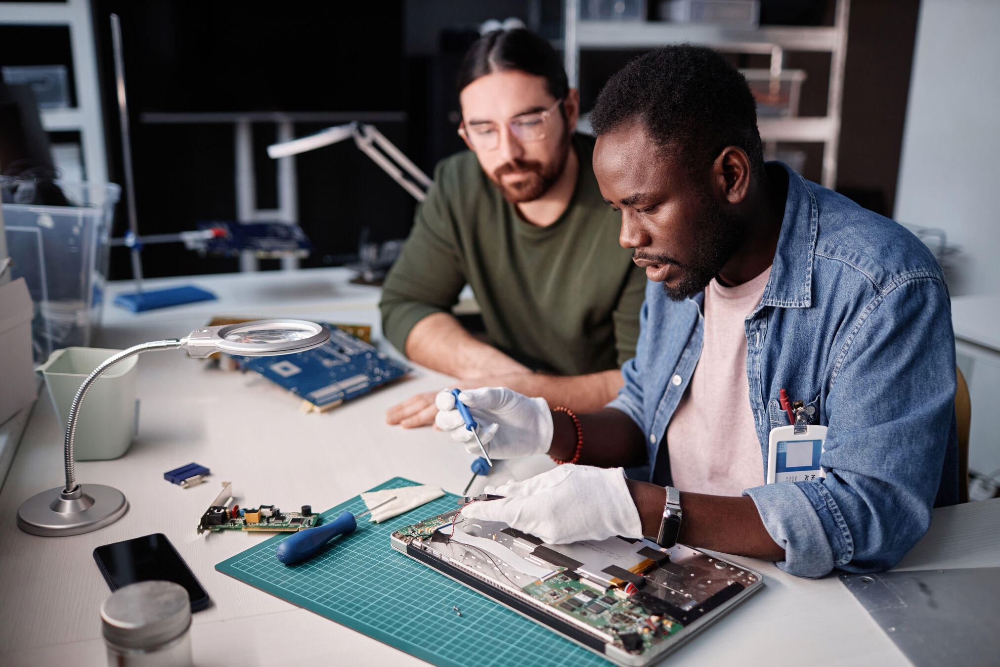 5 Signs You May Need Computer Repair Services | Computer Experts Corp.